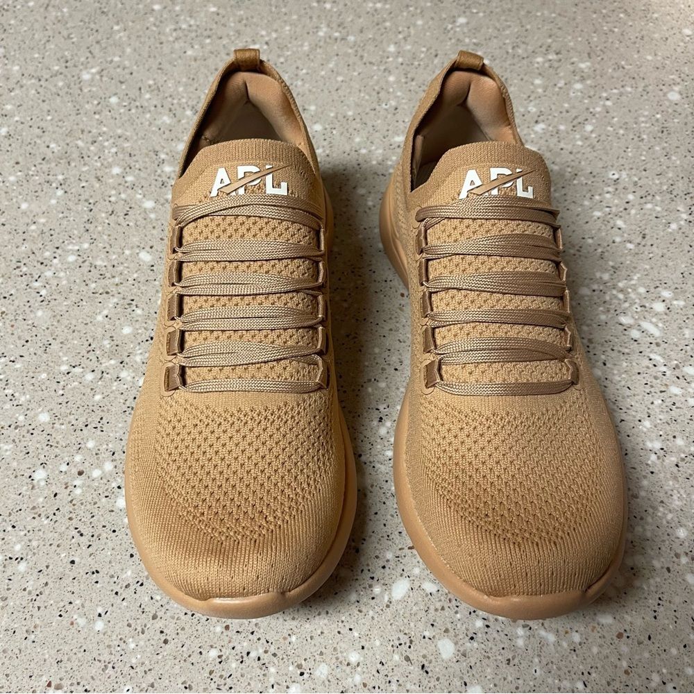 New In Box Men’s Apl Athletic Propulsion Labs Techloom Breeze Sz 7 Tan/Prestine — image 2 of 7